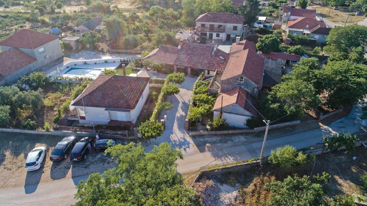 Villa Navita Augustinus With Pool Debeljak Buitenkant foto