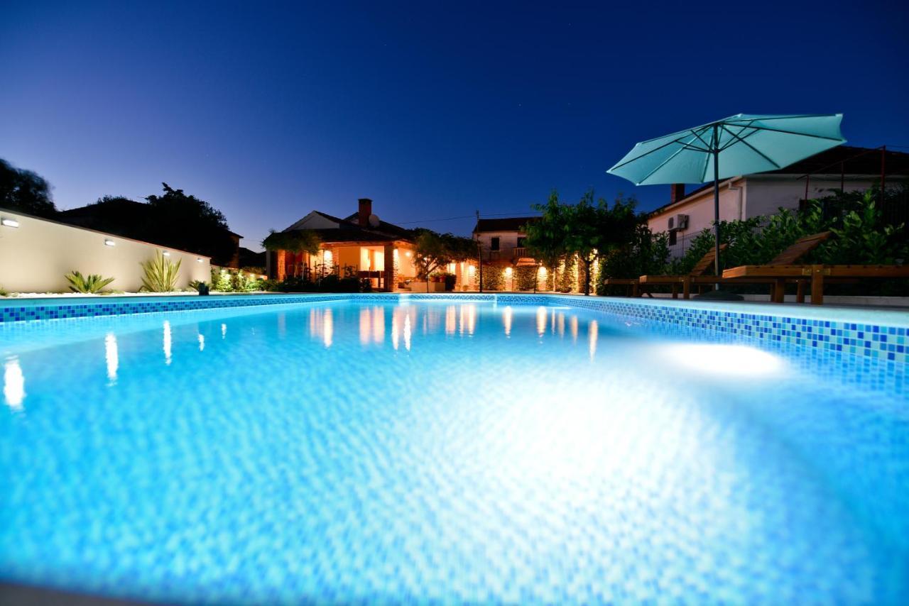 Villa Navita Augustinus With Pool Debeljak Buitenkant foto